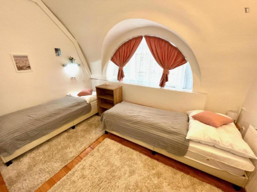 Modern 2 Bedroom Apartment close to Oktogon Metro - Gallery - 11