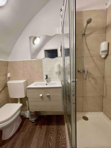 Modern 2 Bedroom Apartment close to Oktogon Metro - Gallery - 9