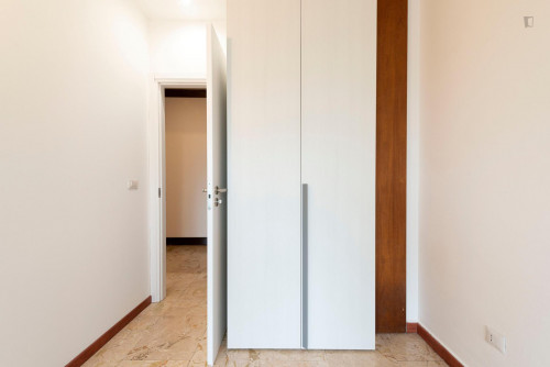 Bright Room with Balcony and AC - B. d'Este - Room 1