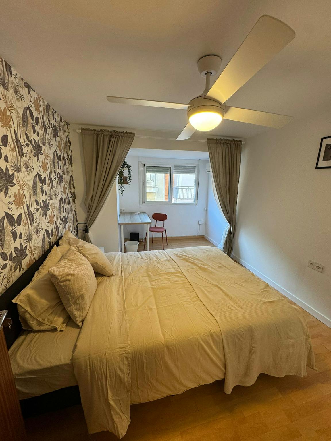 Private Room - Carrer del Mestre Victoriano Andres, Torrent - Gallery - 1