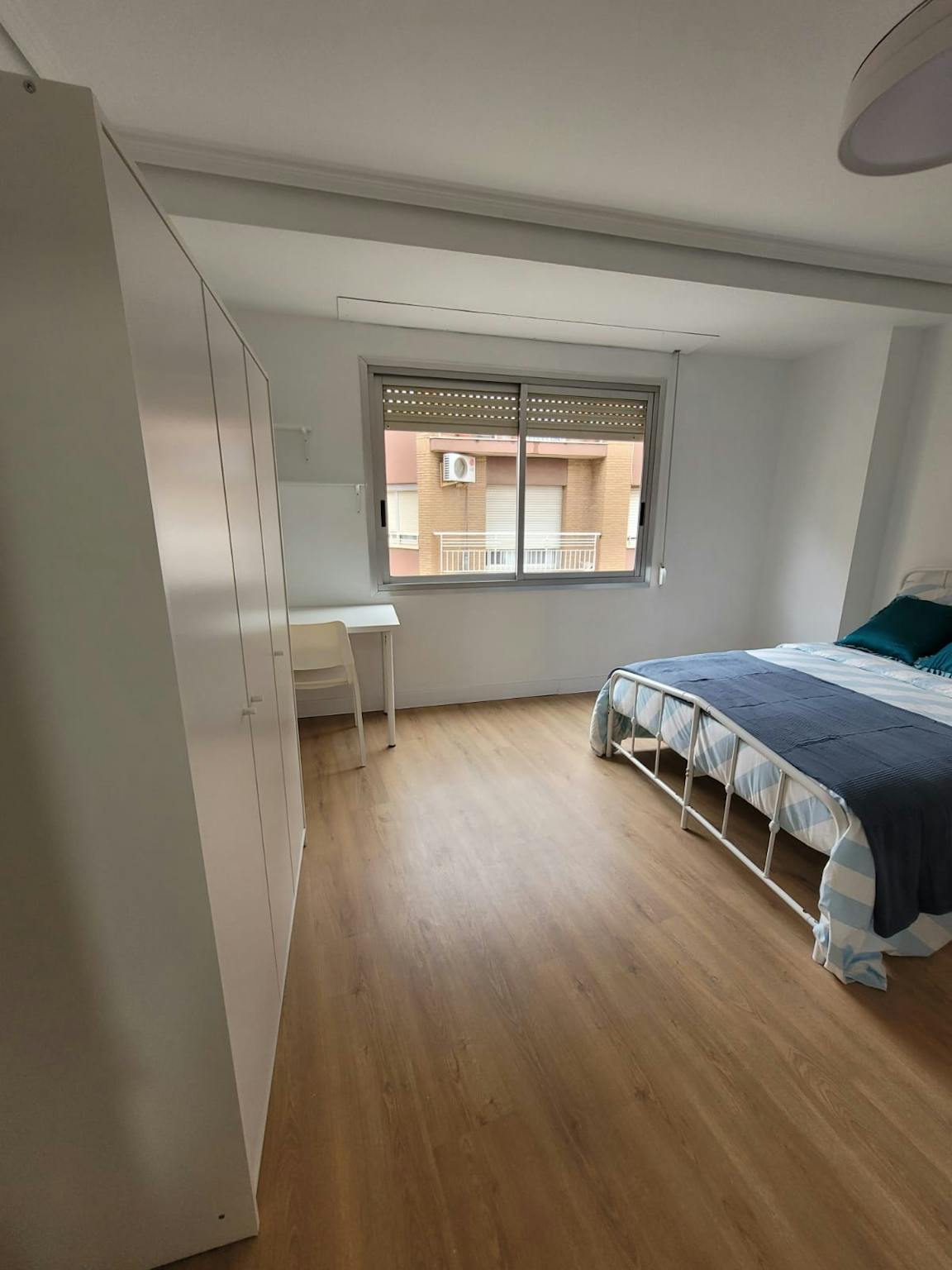 Private Room - Carrer de Vicente Blasco Ibáñez, Torrent - Gallery - 1