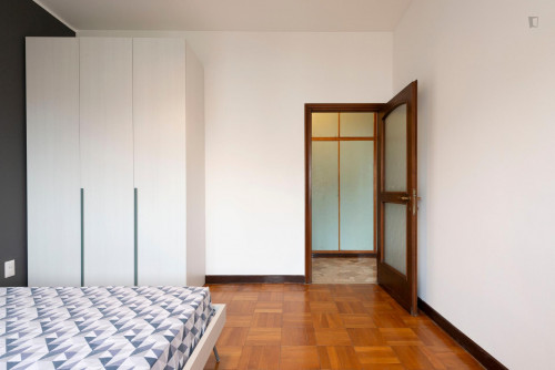 Huge Bright Room - V.le B. d'Este 30 - Room 4