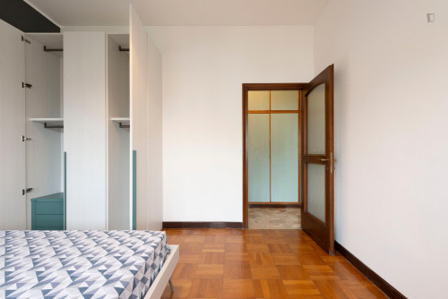 Huge Bright Room - V.le B. d'Este 30 - Room 4