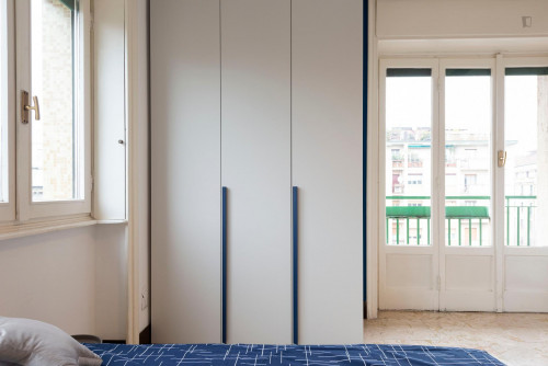 Huge Bright Room with AC and balcony - Viale B. d'Este 30 - Room 3