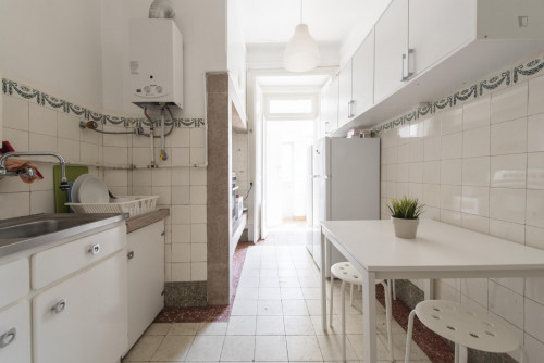 Cool single bedroom in Saldanha, next to Instituto Superior Técnico