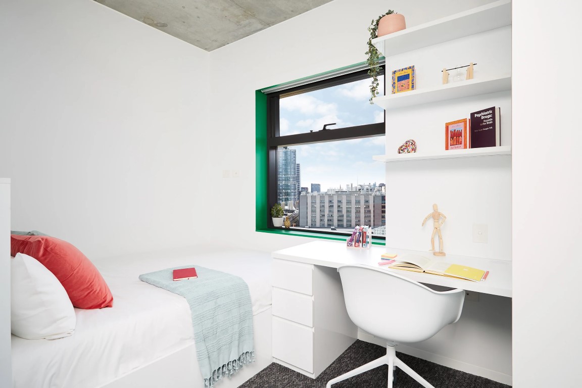  Double Bed, 6 Bed Apartment With En-Suite  -  Scape Carlton  - Gallery -  1