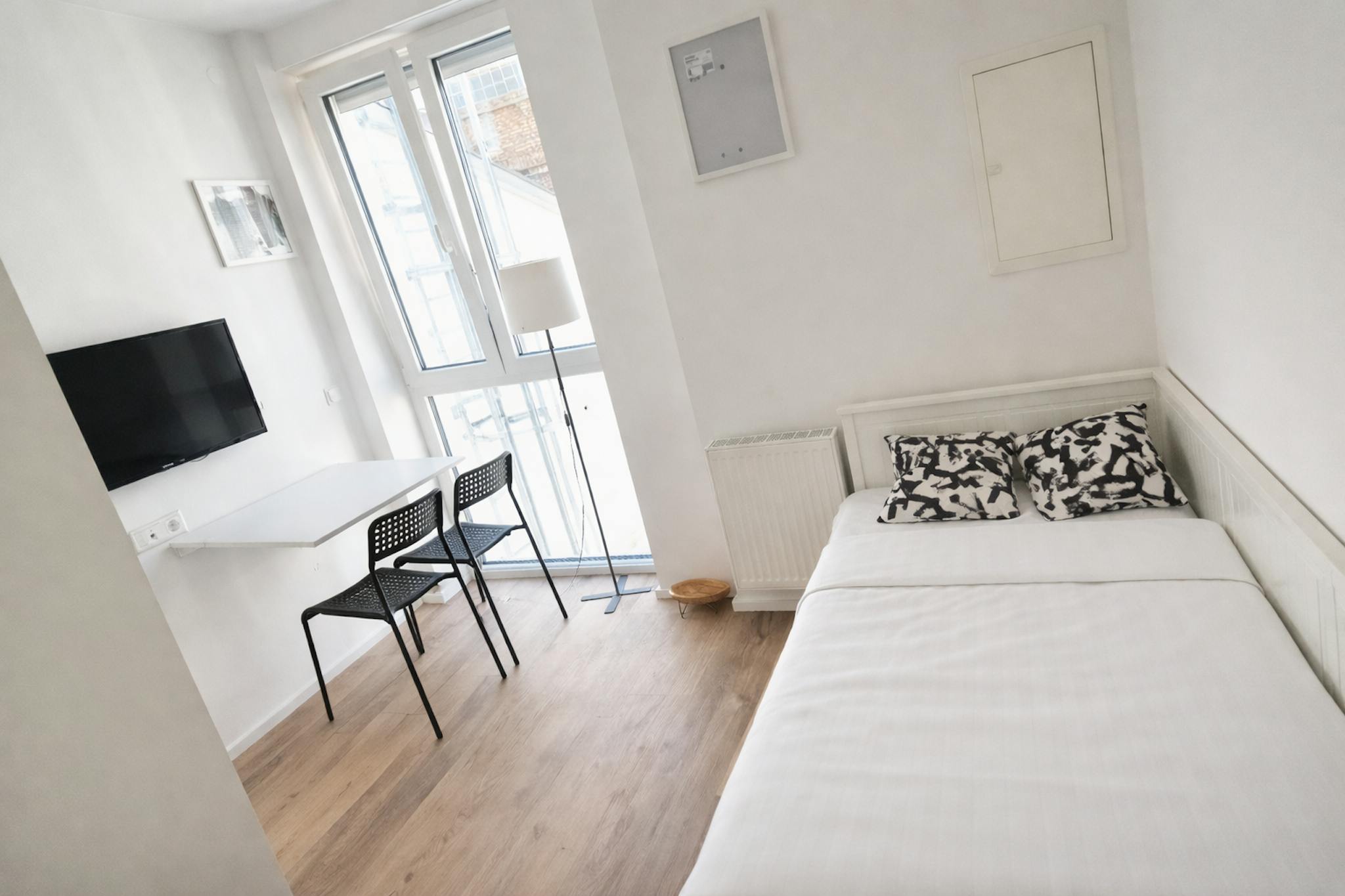 Entire Place - Neckarstraße, Stuttgart - Gallery - 1