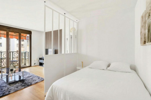 Place Victor Basch, Lyon