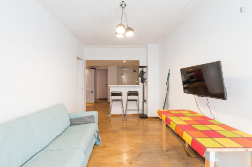 Cheerful single bedroom close to Chueca metro station  - Gallery -  5