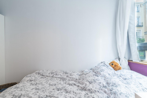 Cheerful single bedroom close to Chueca metro station