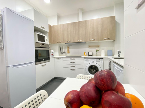 Single bedroom, with balcony, in 5-bedroom apartment - Gallery - 61