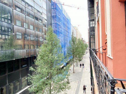 Single bedroom, with balcony, in 5-bedroom apartment - Gallery - 81