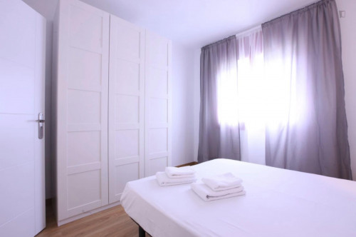 Inviting and homely 3-bedroom flat near the Clot metro station - Gallery - 8