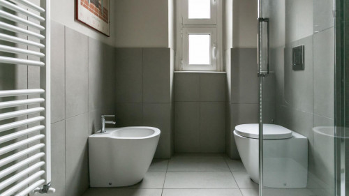 Stunning 2 bedroom flat in City Life - Gallery - 11