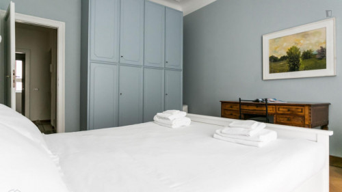 Stunning 2 bedroom flat in City Life - Gallery - 27