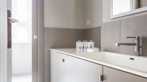 Stunning 2 bedroom flat in City Life - Gallery - 6