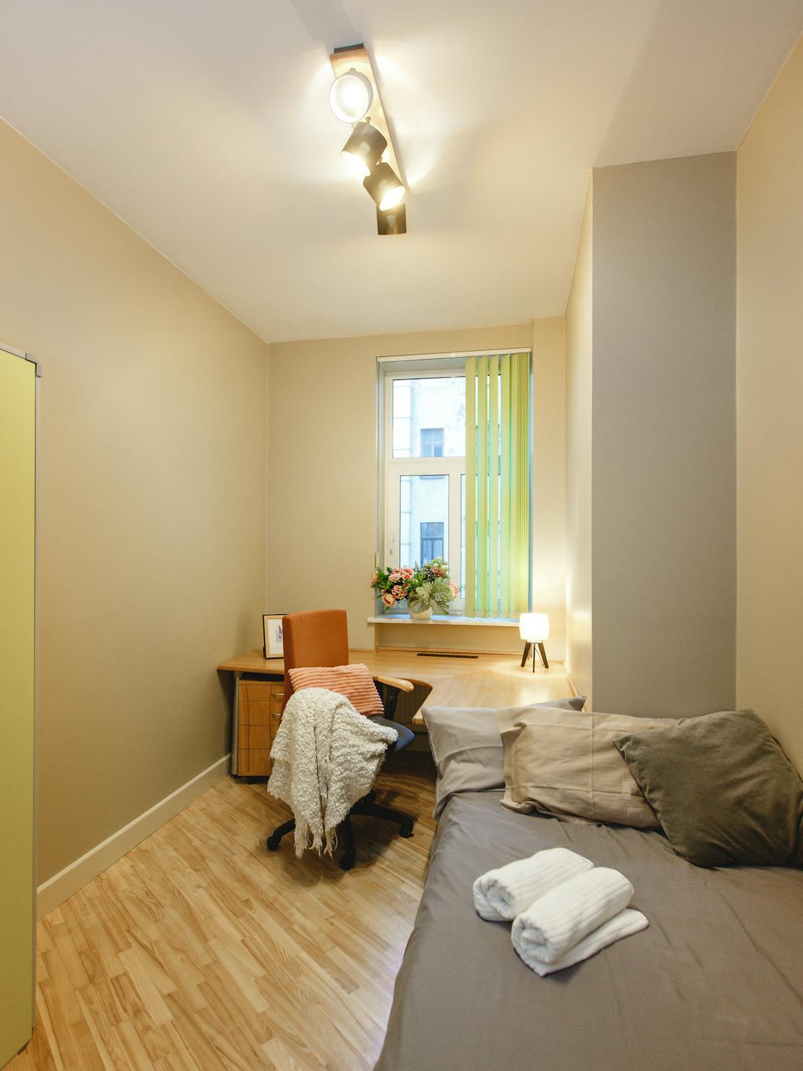  Private Room  -  Dzirnavu iela, Riga  - Gallery -  1