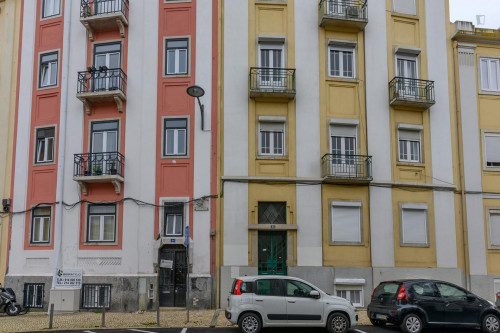 Pleasant 3-bedroom apartment near Anjos metro station - Gallery - 24