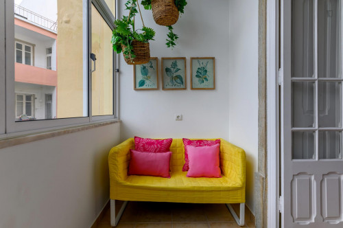 Pleasant 3-bedroom apartment near Anjos metro station - Gallery - 7