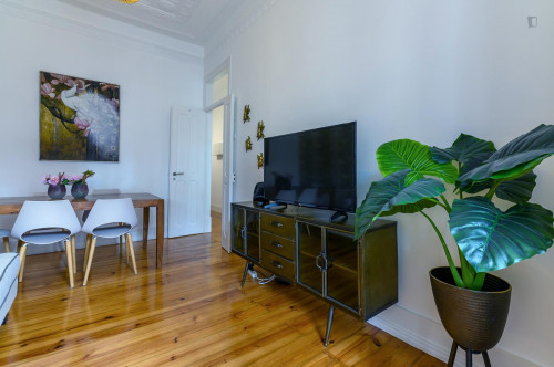 Pleasant 3-bedroom apartment near Anjos metro station - Gallery - 47