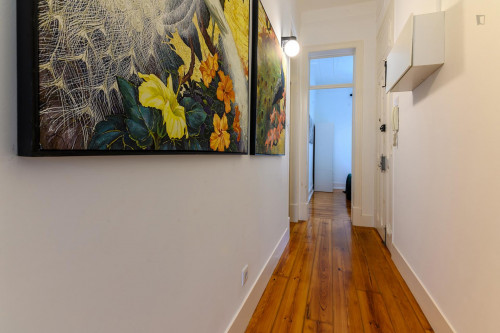 Pleasant 3-bedroom apartment near Anjos metro station - Gallery - 11