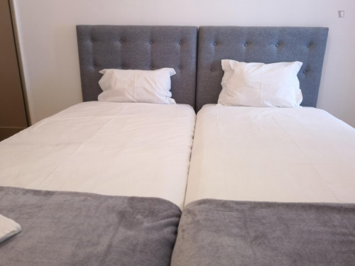 Pleasant 3-bedroom apartment near Anjos metro station - Gallery - 39