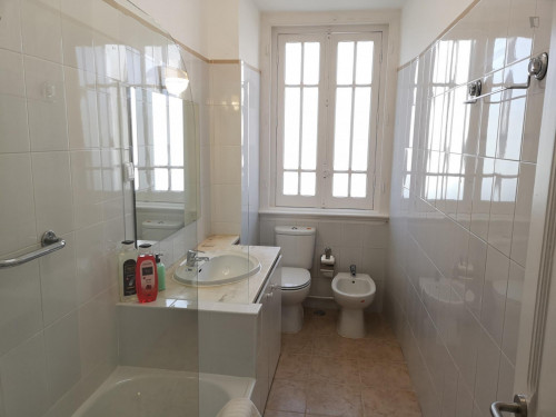 Pleasant 3-bedroom apartment near Anjos metro station - Gallery - 34
