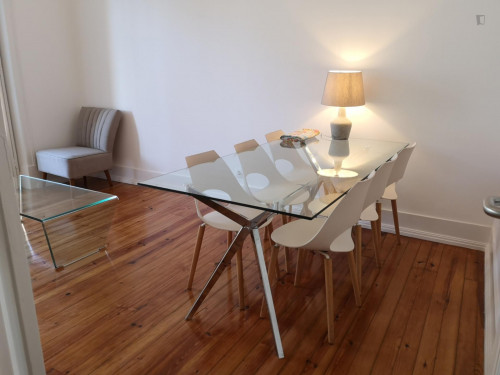 Pleasant 3-bedroom apartment near Anjos metro station - Gallery - 27