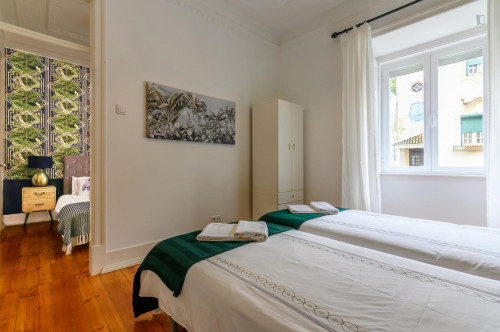 Pleasant 3-bedroom apartment near Anjos metro station - Gallery - 14