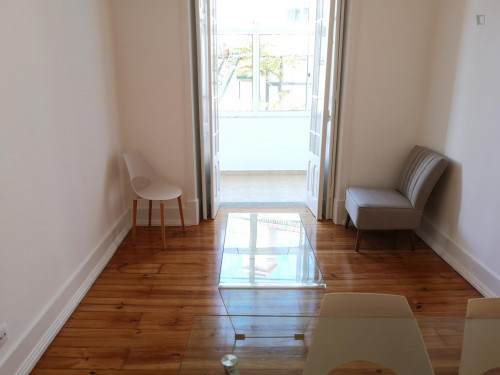 Pleasant 3-bedroom apartment near Anjos metro station - Gallery - 28