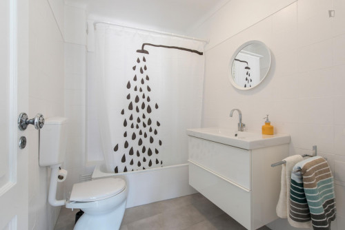 2-Bedroom apartment near Martim Moniz metro station - Gallery - 9