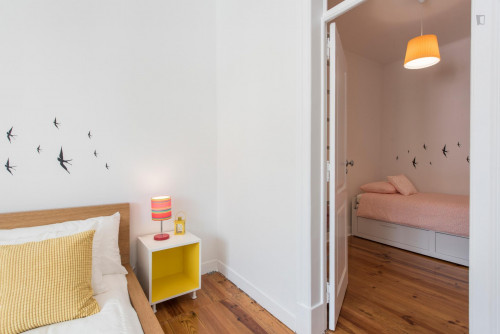 2-Bedroom apartment near Martim Moniz metro station