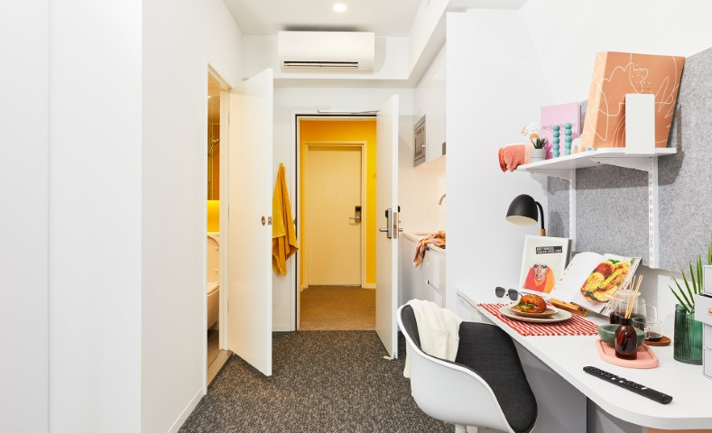 Signature Plus Studio - Double Bed Standard View With Balcony - 8