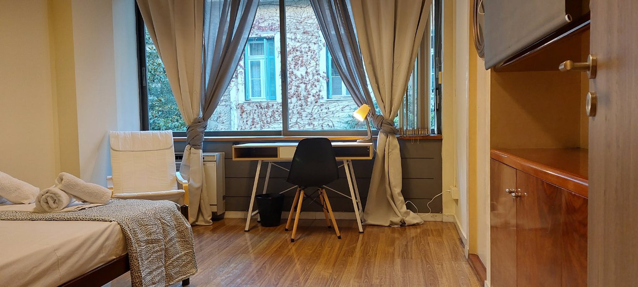  Private Room  -  Ithakis, Athens  - Gallery -  1