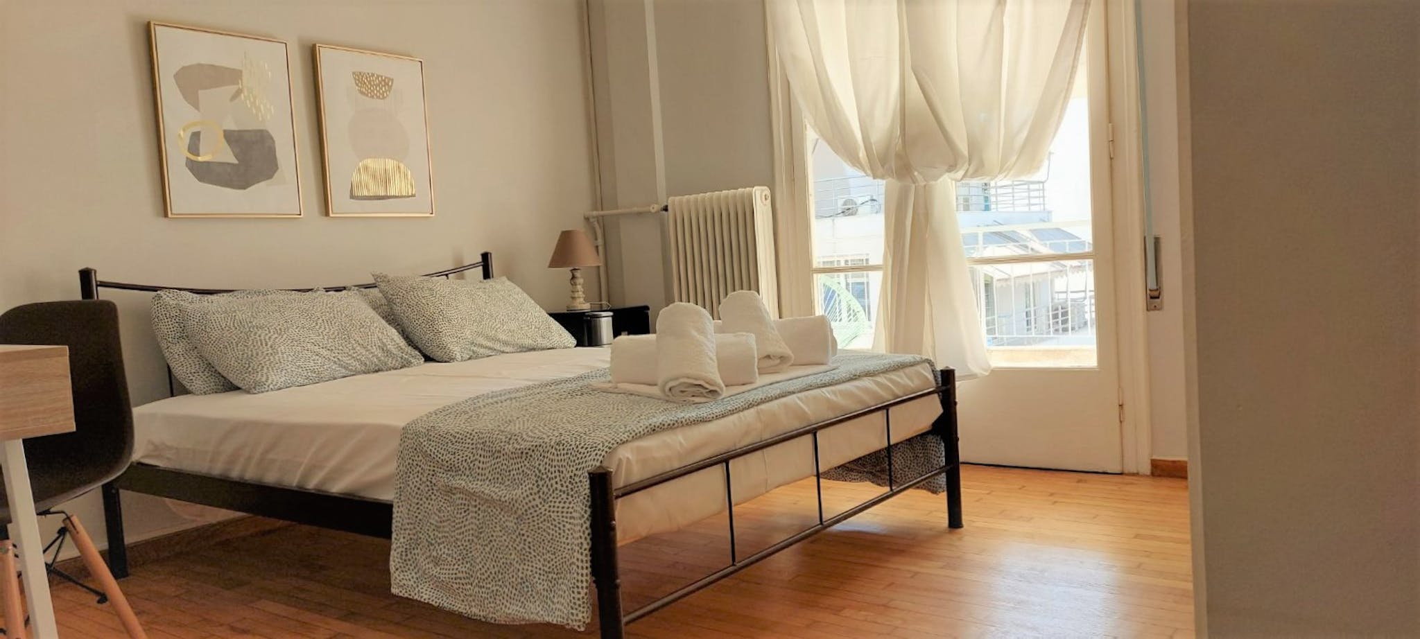  Private Room  -  Elpidos, Athens  - Gallery -  1