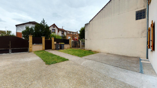 Rue Pasteur, Romainville