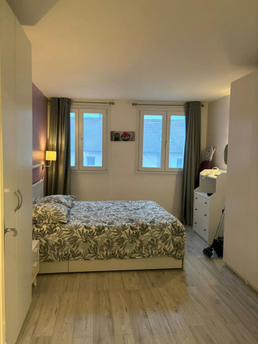 Rue du Bicentenaire, Puteaux