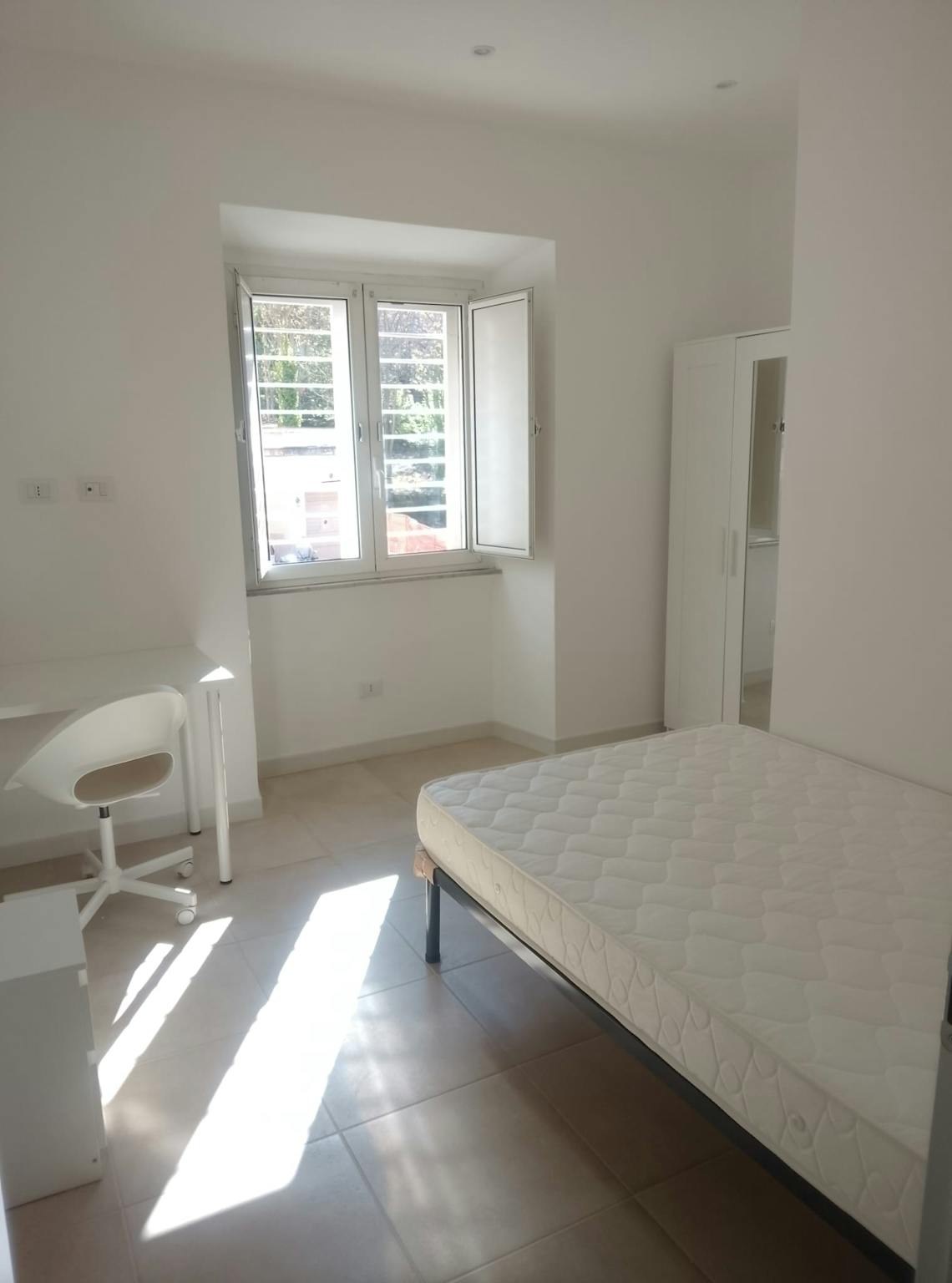 Private Room - Via Benadir, Rome - Gallery - 1