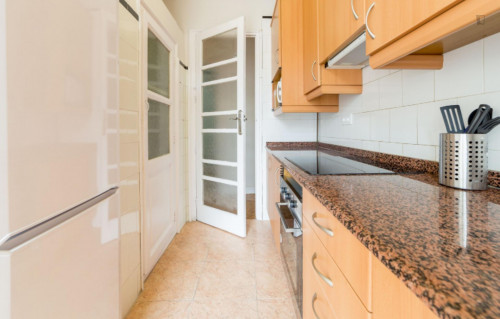 Nice double bedroom in a 5-bedroom flat, in the L’eixample neighbourhood - Gallery - 6