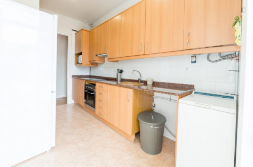 Nice double bedroom in a 5-bedroom flat, in the L’eixample neighbourhood - Gallery - 5