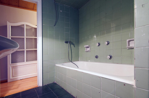 Grand double bedroom near the Àngel Guimerà metro staiton - Gallery - 7