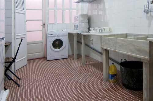 Grand double bedroom near the Àngel Guimerà metro staiton - Gallery - 6