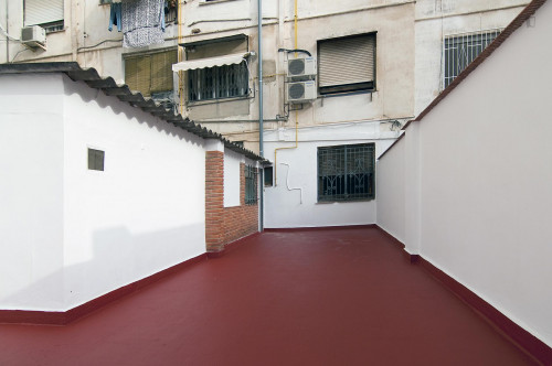 Grand double bedroom near the Àngel Guimerà metro staiton - Gallery - 12