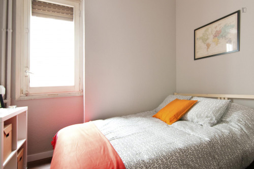 Charming double bedroom near the Universitat Católica de Valencia San Vicente Mártir