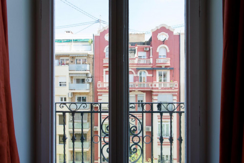 Admirable double bedroom with a balcony, in the Gran Via neighbourhood  - Gallery -  5