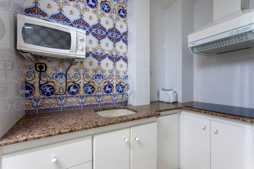 Lovely double bedroom next to Facultat De Magisteri  - Gallery -  5