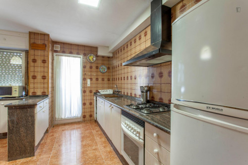 Interesting double bedroom in a 4-bedroom flat, in Campanar  - Gallery -  5