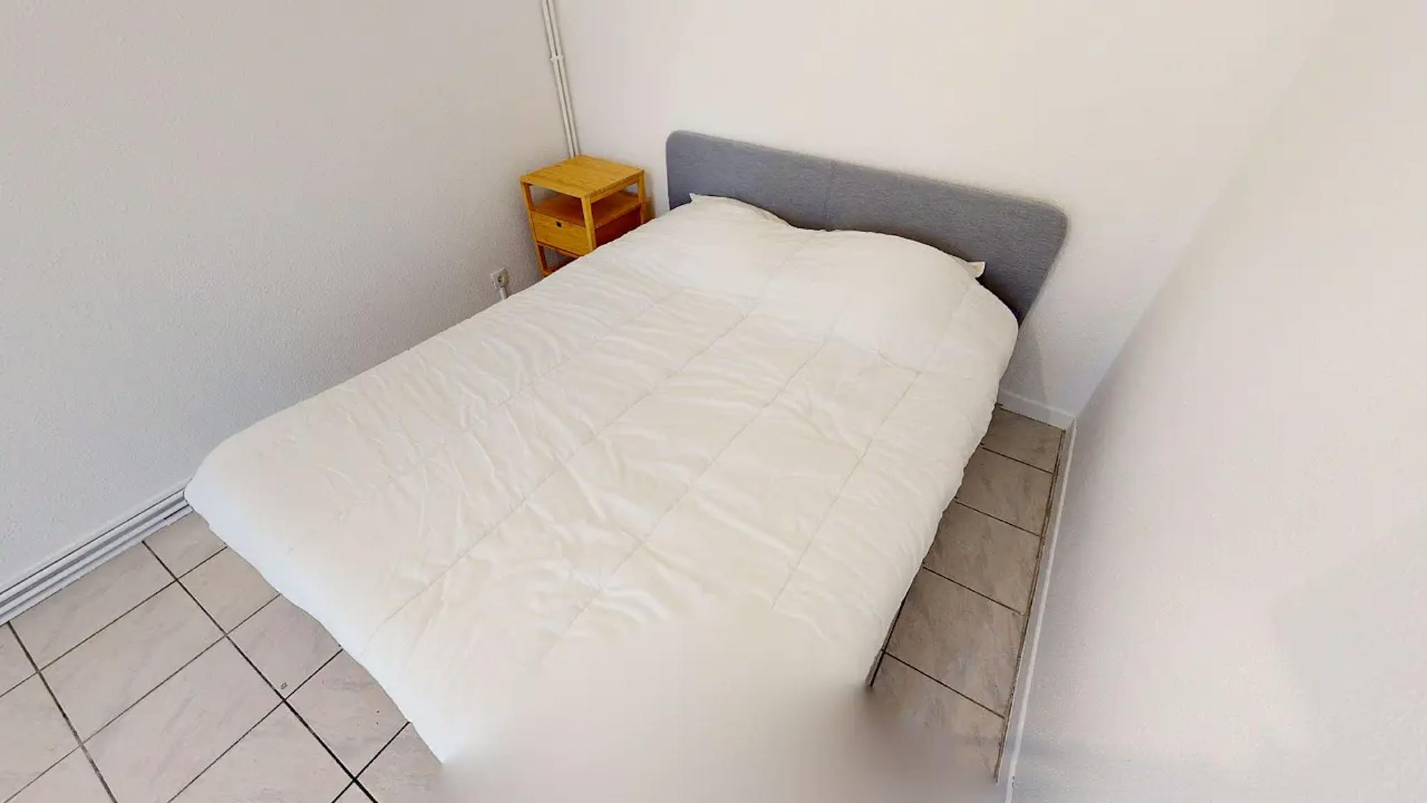 Private Room - 2