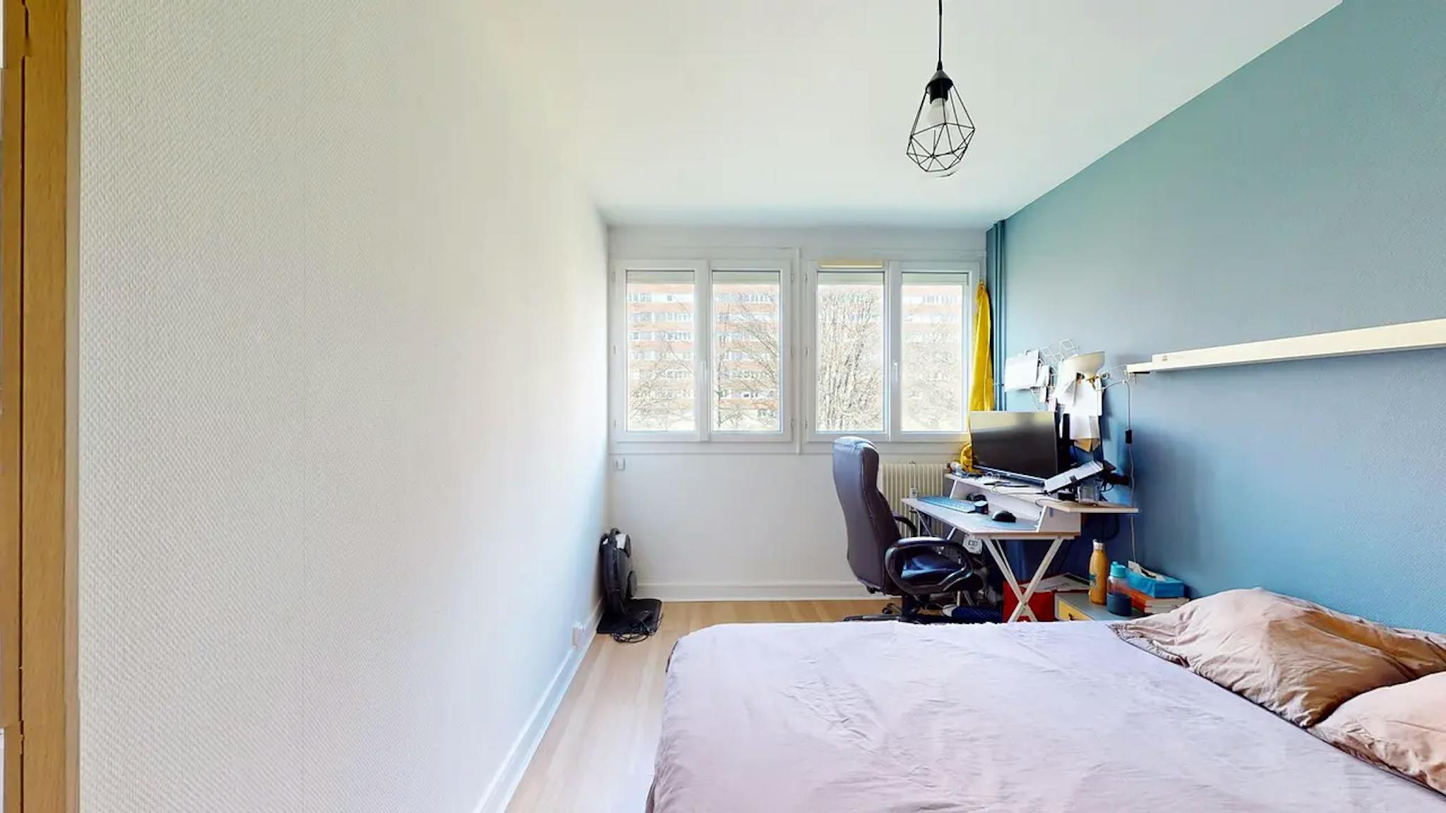  Private Room  -  Square des Cloteaux, Rennes  - Gallery -  1