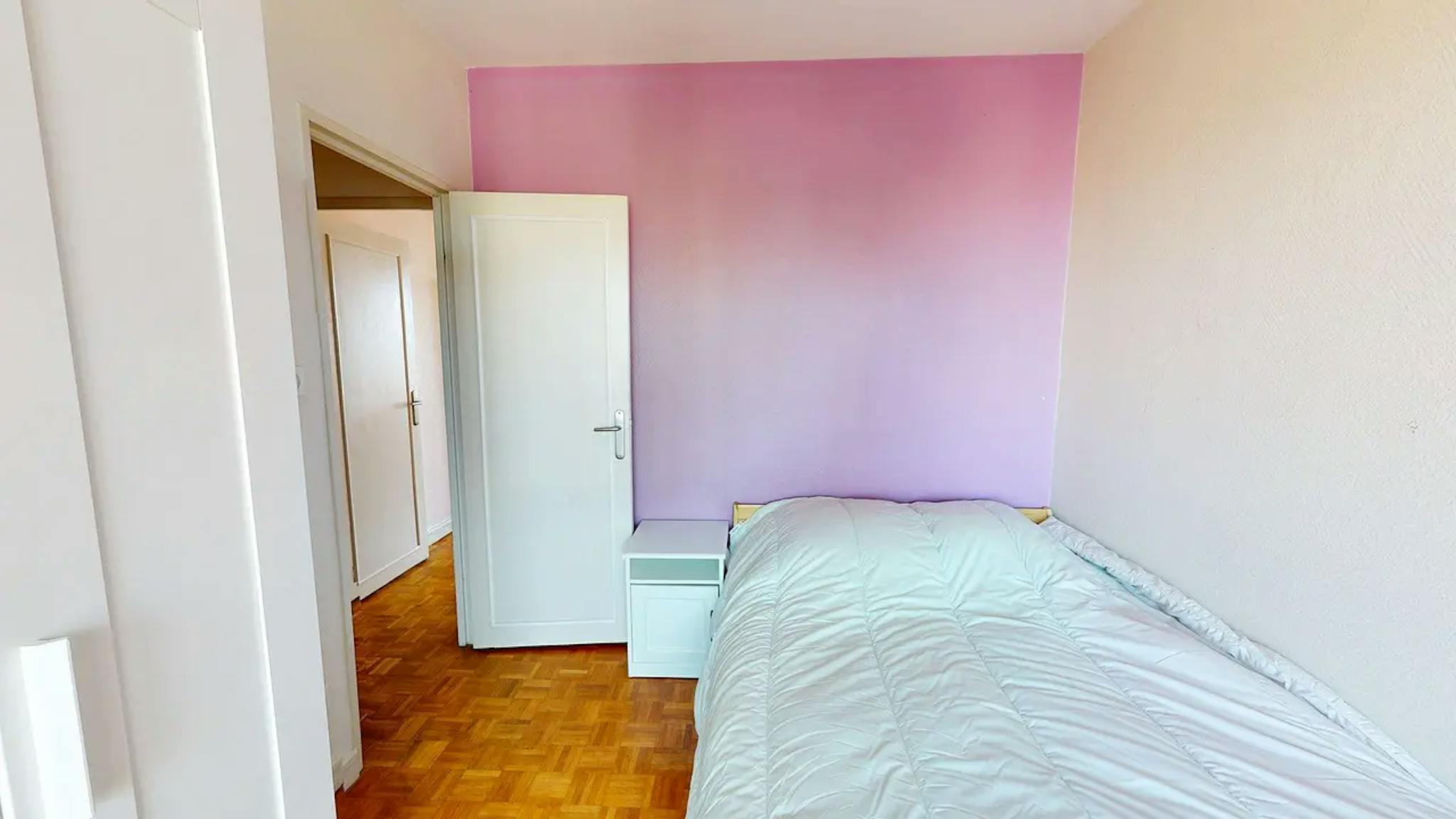  Private Room  -  Boulevard Gambetta, Limoges  - Gallery -  1